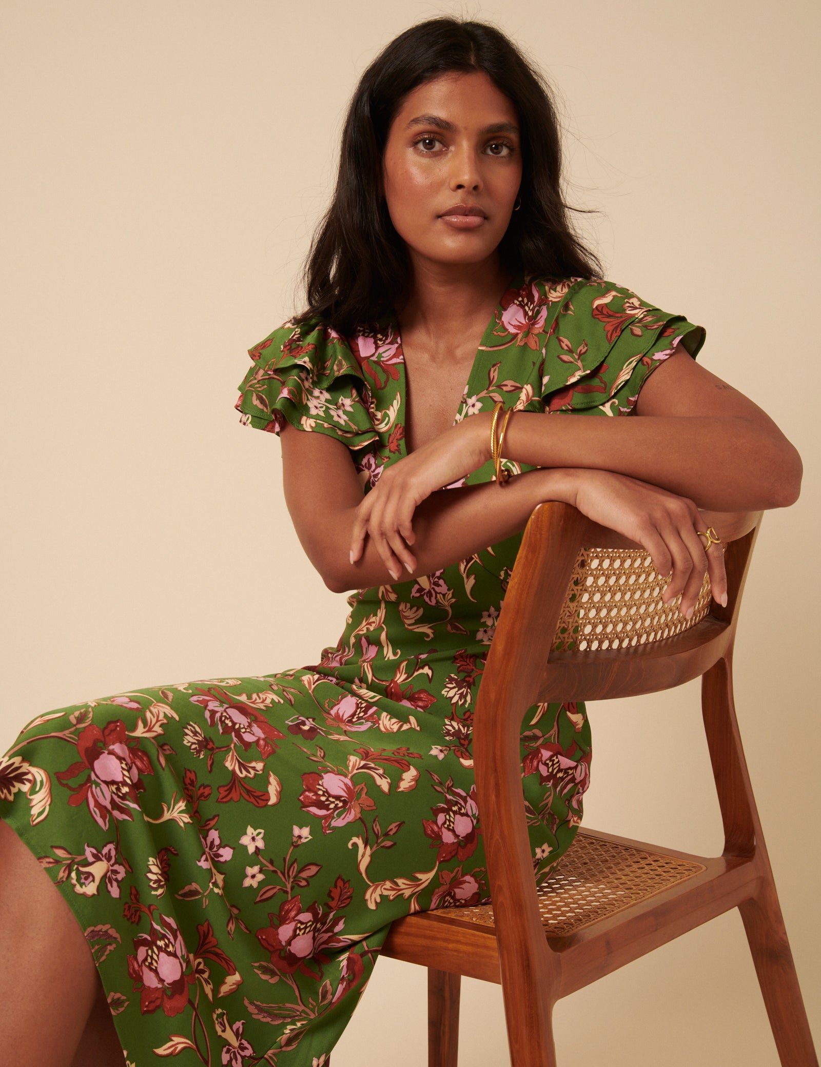Black Floral Ella Midi Dess